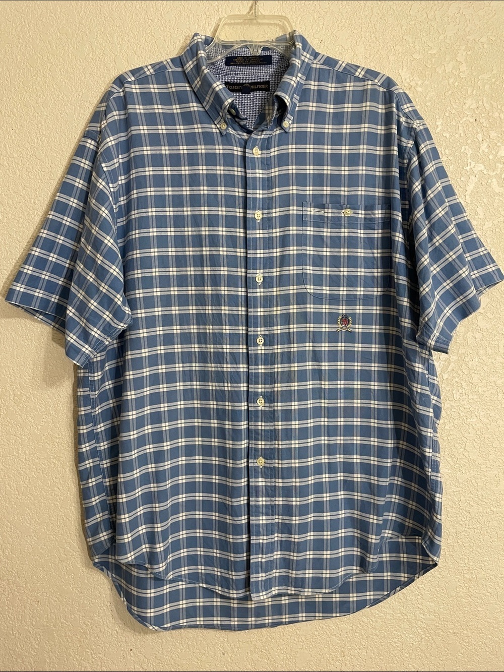 Tommy Hilfiger Men's Blue Plaid Short-Sleeve  Shirt